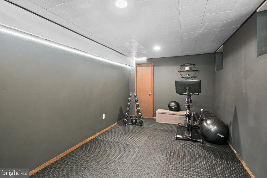 Photo of 6324 SUNHIGH PLACE