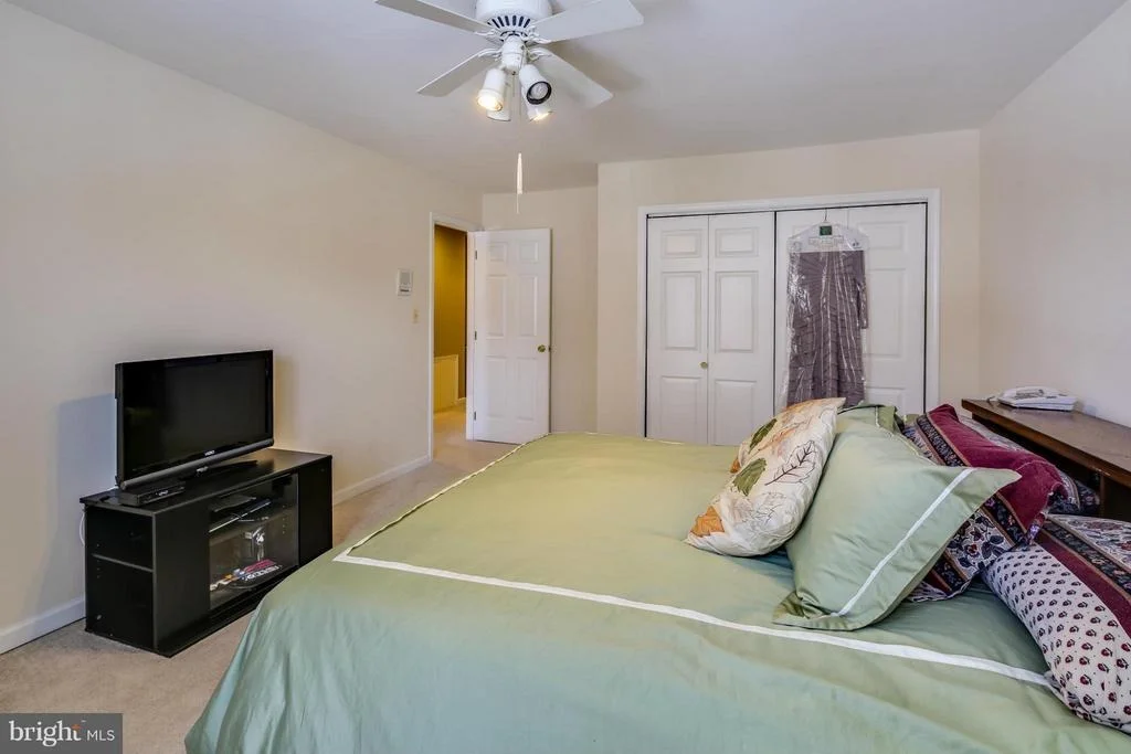 Photo of 6104 SHADED LEAF COURT