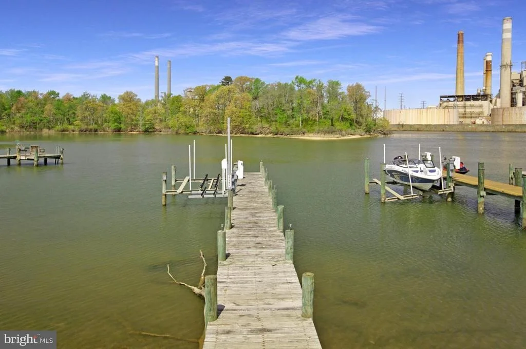 Photo of 7801 WATERVIEW