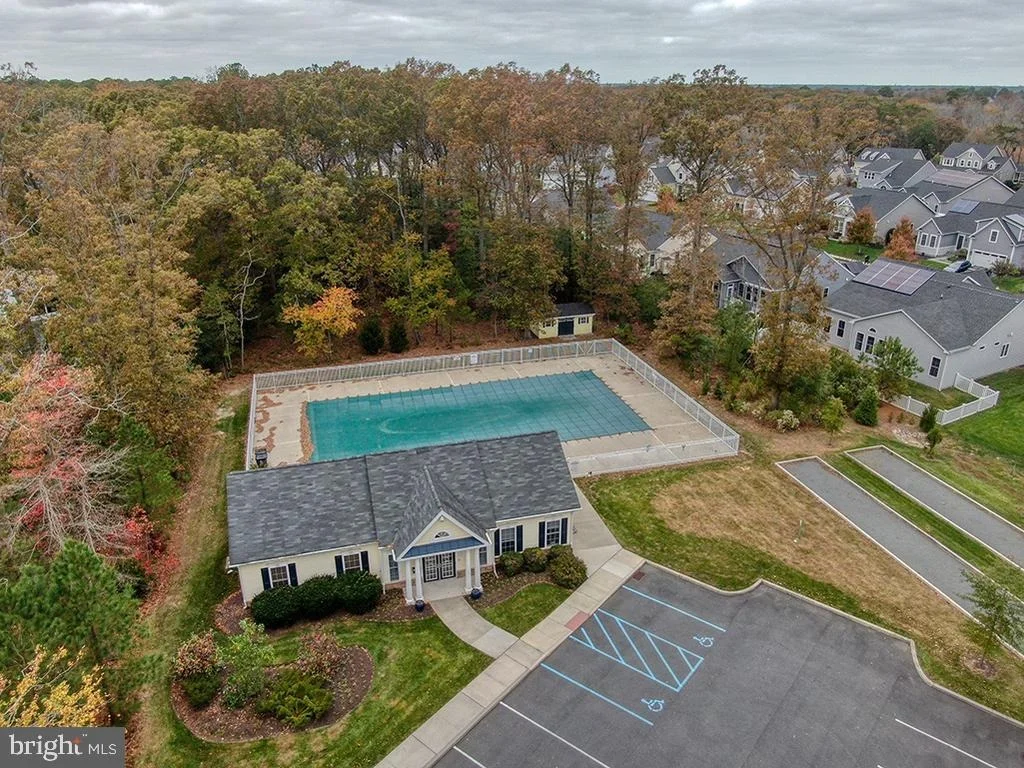 Photo of Unit 2 at 37670 EXETER DRIVE