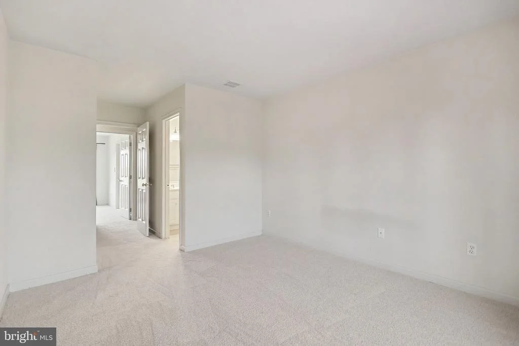 Photo of 12 E SUMMIT DRIVE