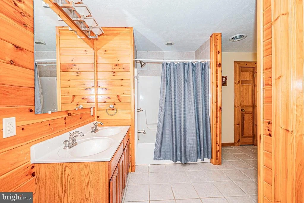 Photo of 71 JAKES DRIVE