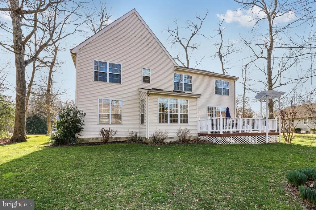 Photo of 8 SHINNECOCK ROAD