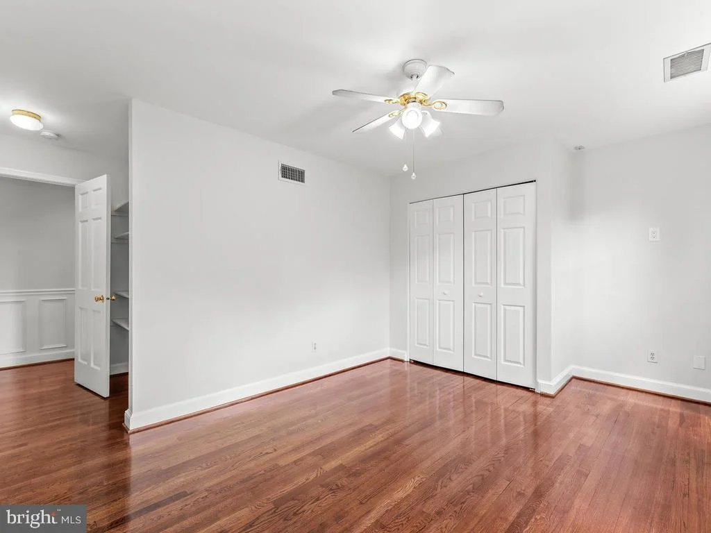 Photo of 3713 QUEEN MARY DRIVE