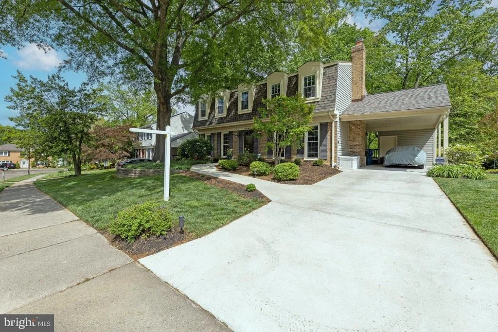 Photo of 7313 LANGSFORD COURT