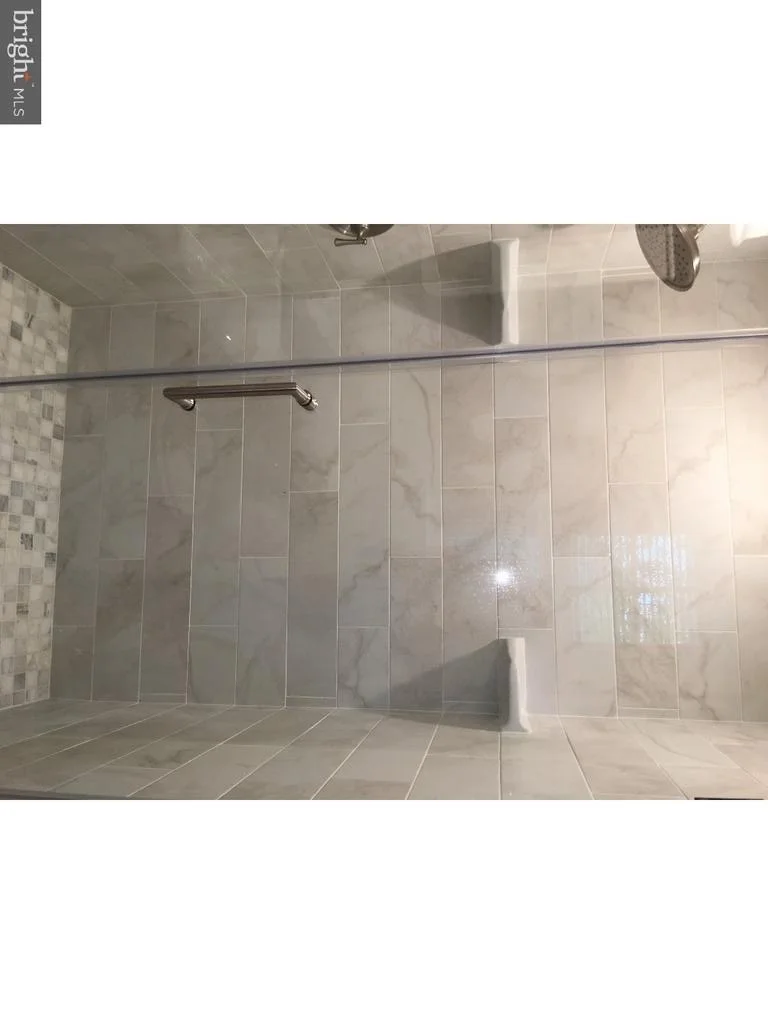 Photo of 1233 CRESTOVER ROAD