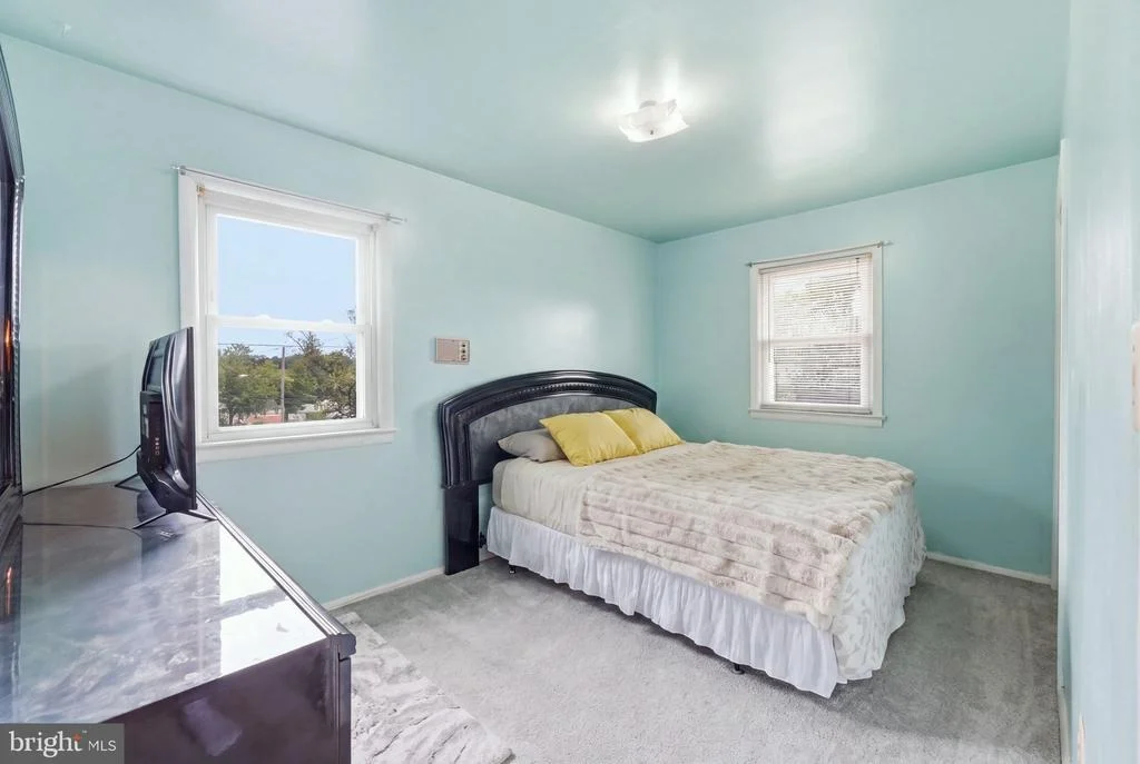 Photo of 7518 DOVER LANE