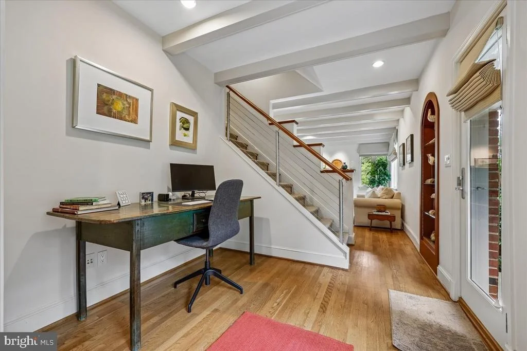 Photo of 1212 WOODSIDE PARKWAY