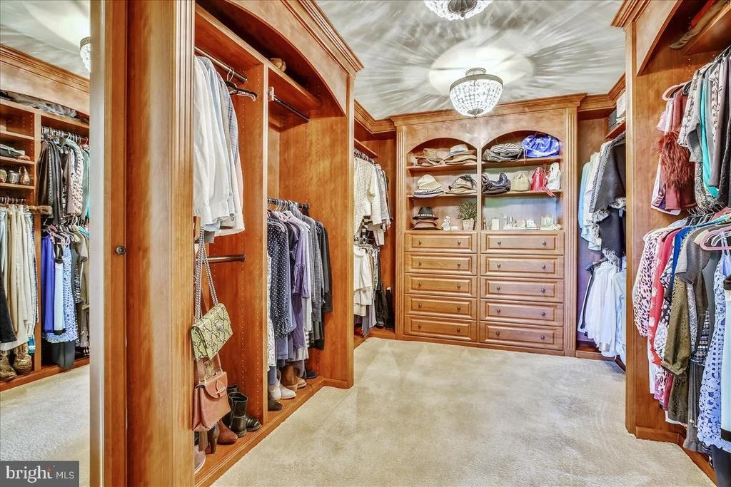 Photo of 21129 GOLF ESTATES DRIVE
