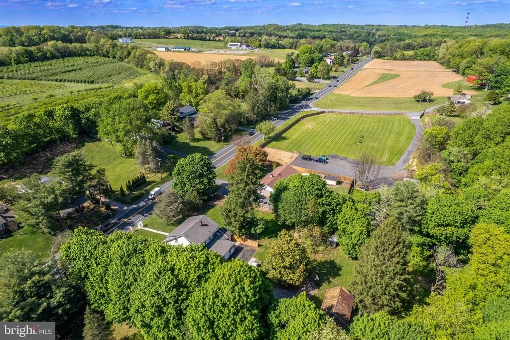 Photo of 28733 RIDGE ROAD