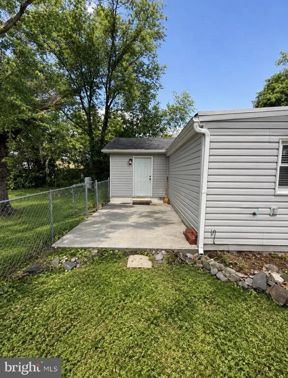 Photo of 182 MASON STREET