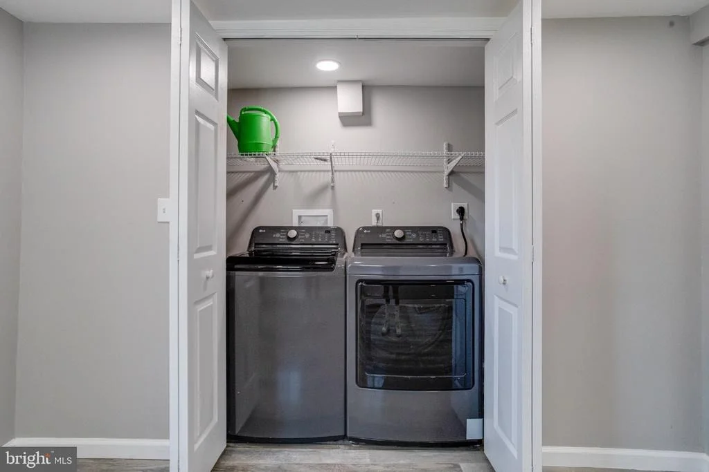 Photo of 215 GLIDER DRIVE