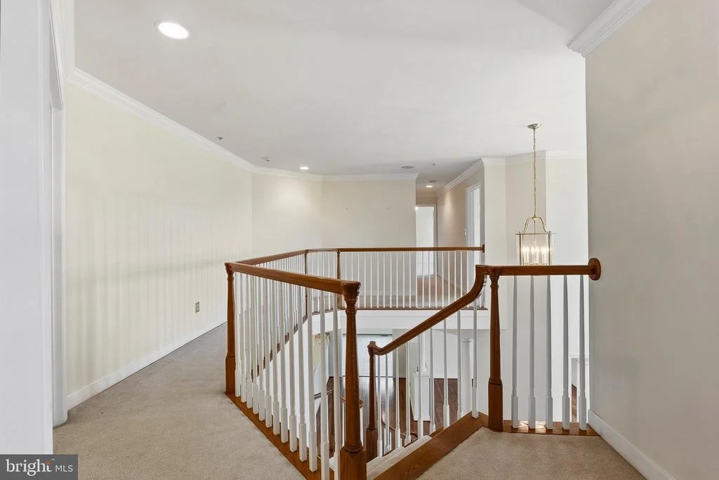 Photo of 915 ZENITH DRIVE