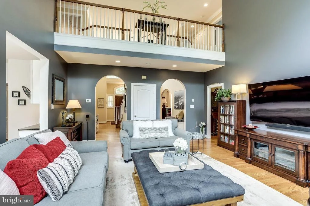 Photo of 12014 CREEKBEND DRIVE