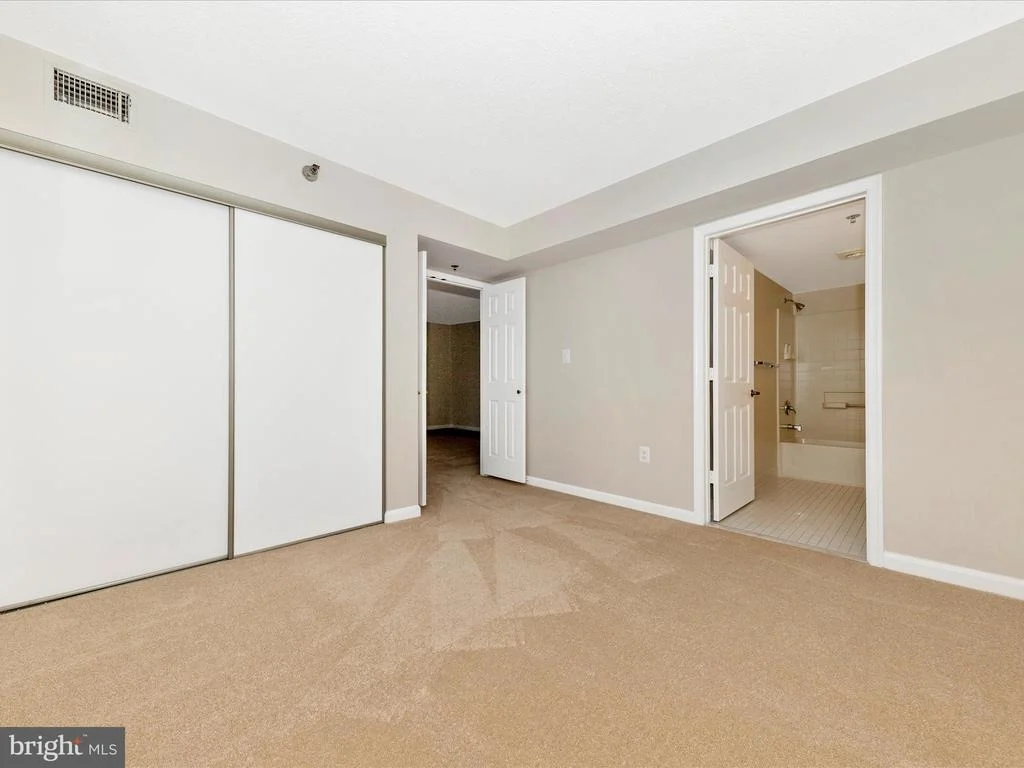 Photo of Unit 402 at 14809 PENNFIELD CIRCLE