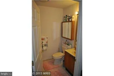 Photo of Unit 1C at 2402 ELLSWORTH WAY