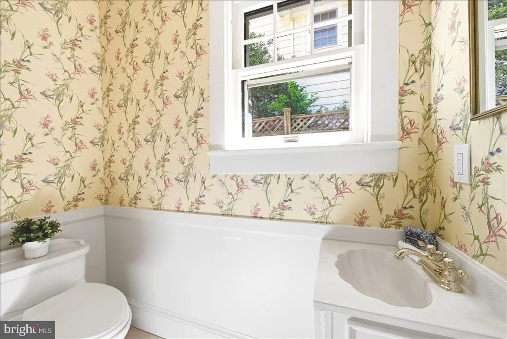 Photo of 7109 MEADOW LANE