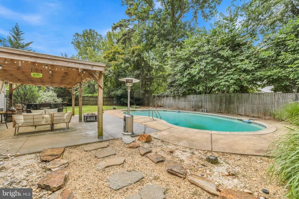 Photo of 5238 GRAYSTONE ROAD