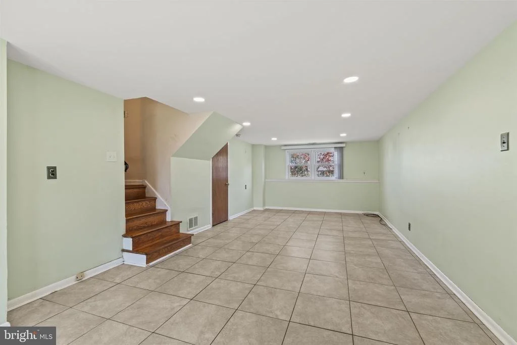 Photo of 440 WILLOW DRIVE