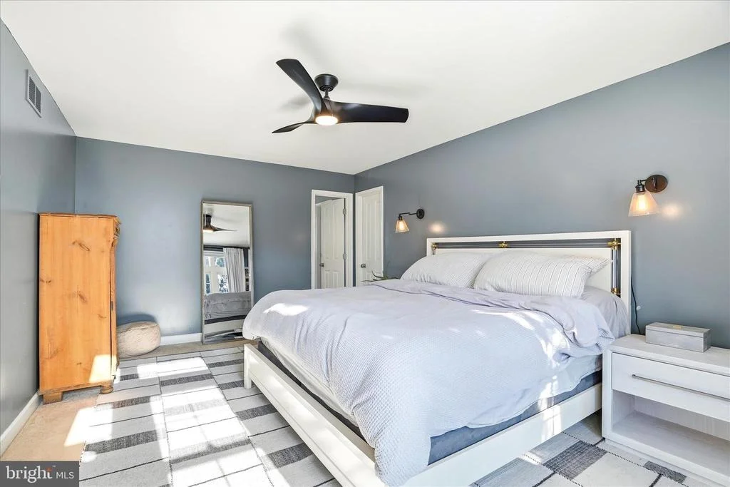 Photo of 2379 BEAR DEN ROAD