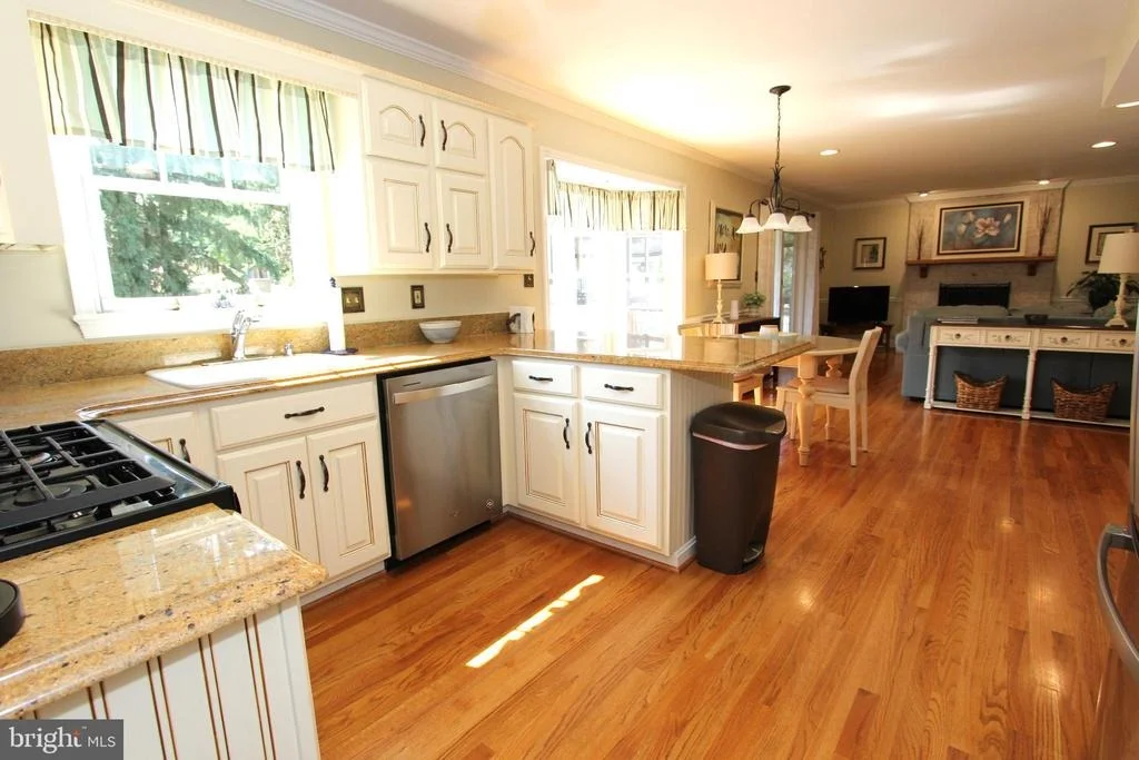 Photo of 6759 MEADOWSIDE DRIVE