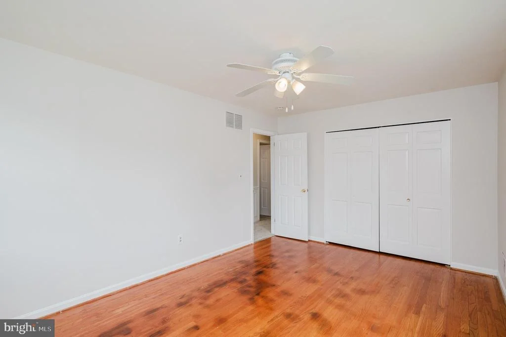 Photo of 4 OLD SPRING COURT