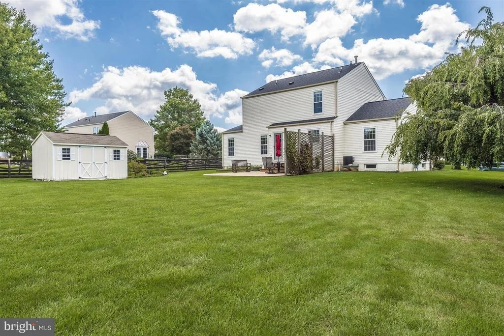 Photo of 4106 BENNINGTON PLACE W