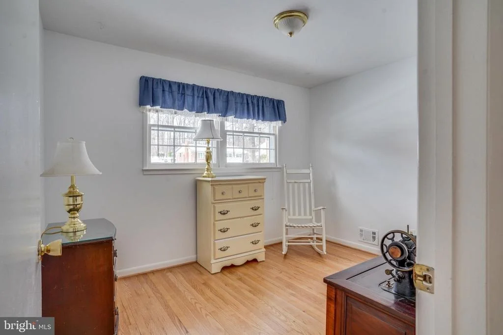 Photo of 4825 KINGSTON DRIVE