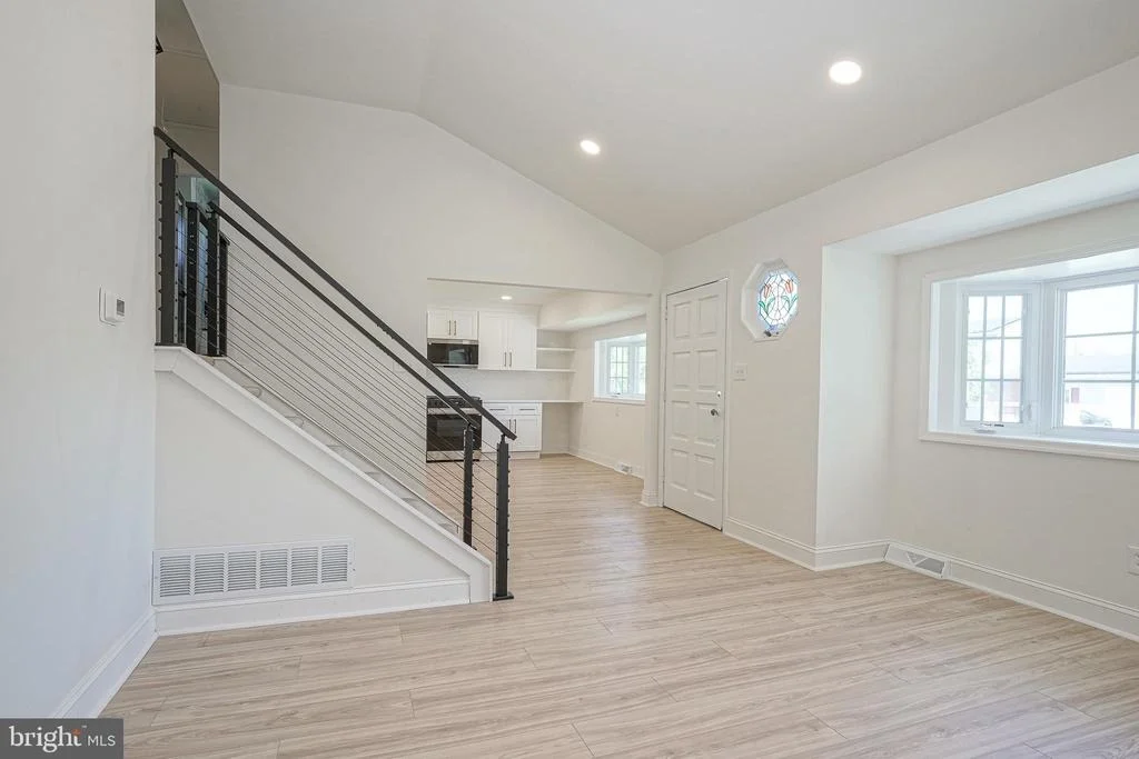 Photo of 383 MONTGOMERY DRIVE