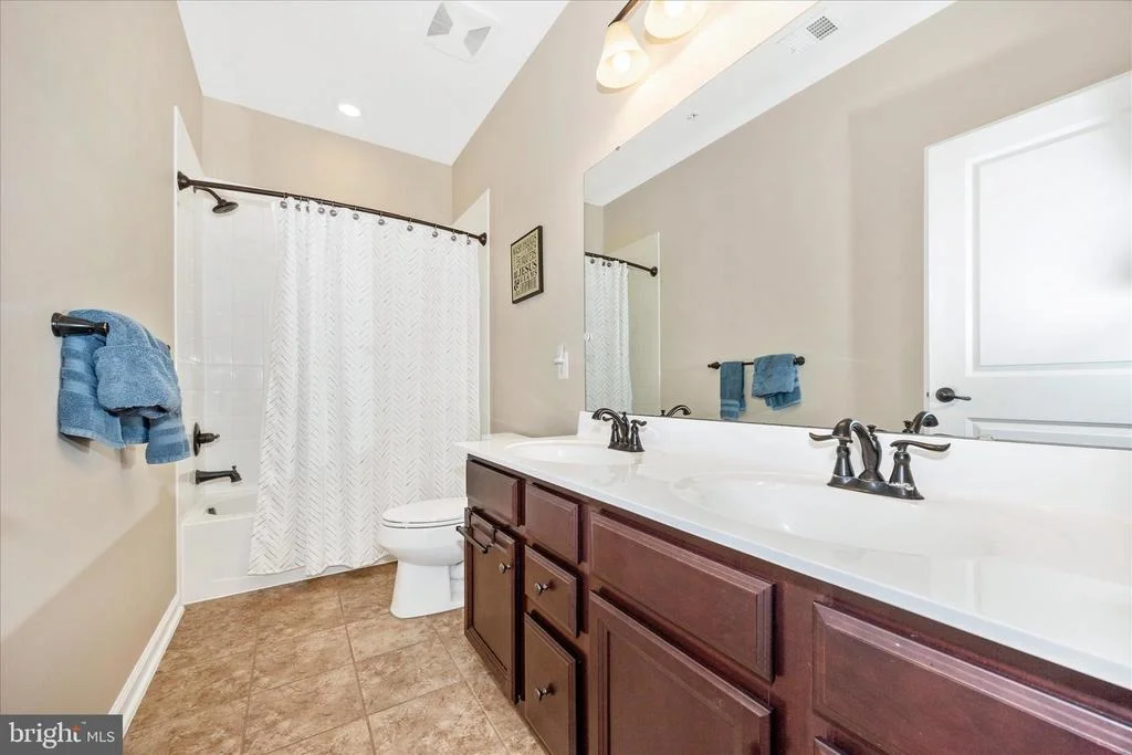 Photo of 4700 PULLER DRIVE