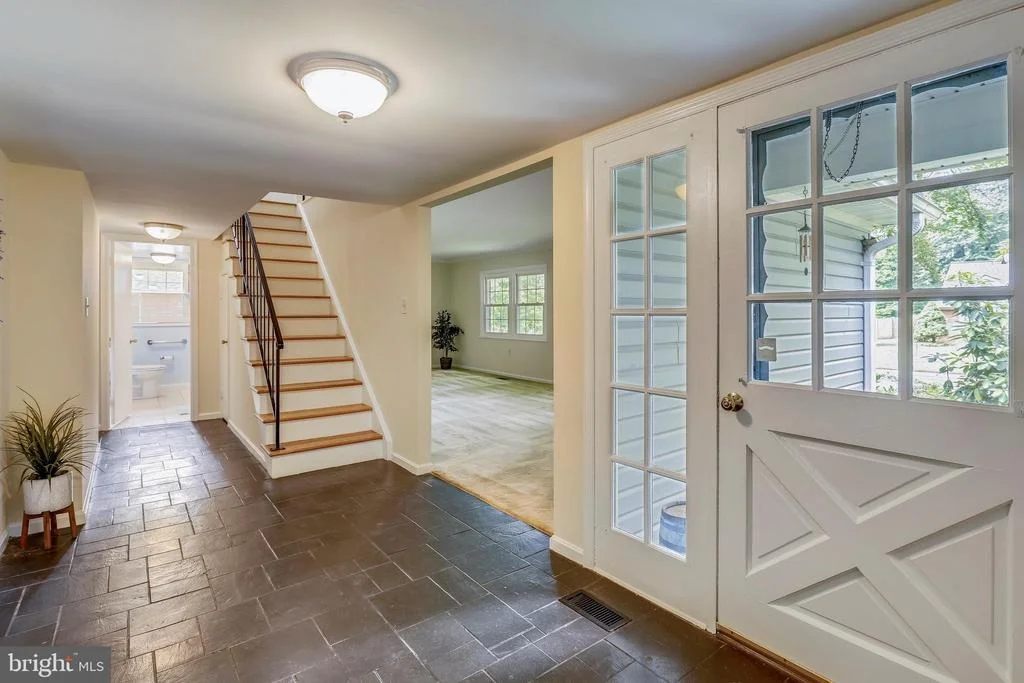 Photo of 14045 BREEZE HILL LANE