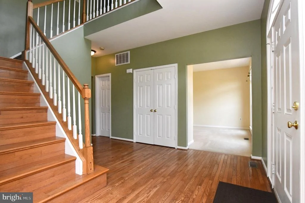 Photo of 46 CHRISTOPHER WAY