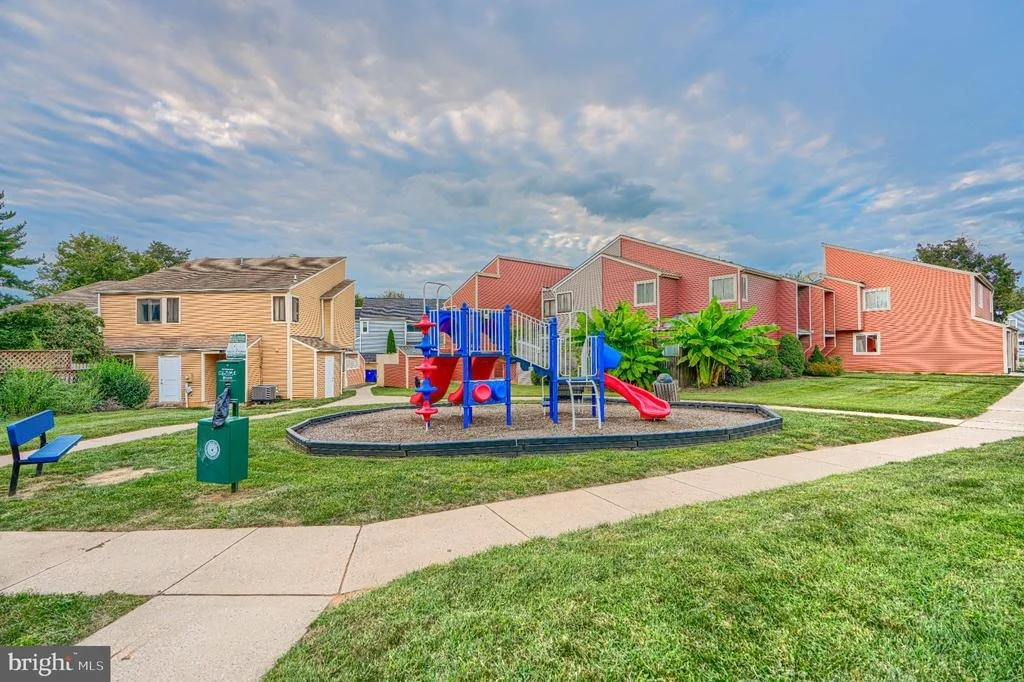 Photo of Unit E at 7191 CYPRESS COURT