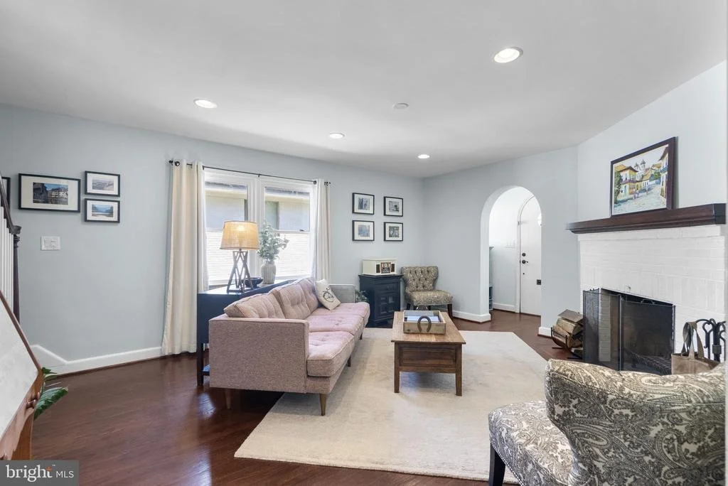 Photo of 9504 BILTMORE DRIVE