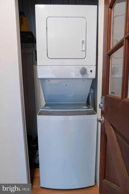 Photo of 206 DALE