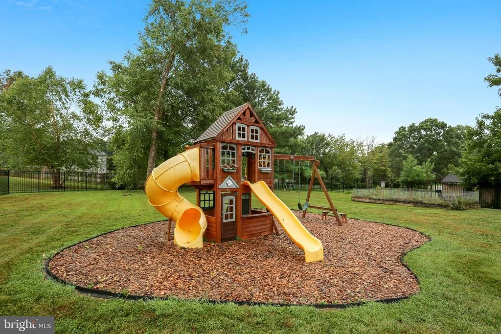 Photo of 15209 DONNA DRIVE