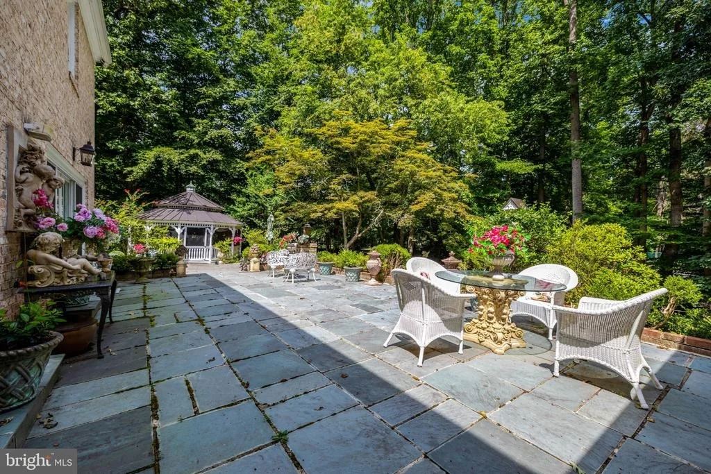 Photo of 9185 OLD DOMINION DRIVE