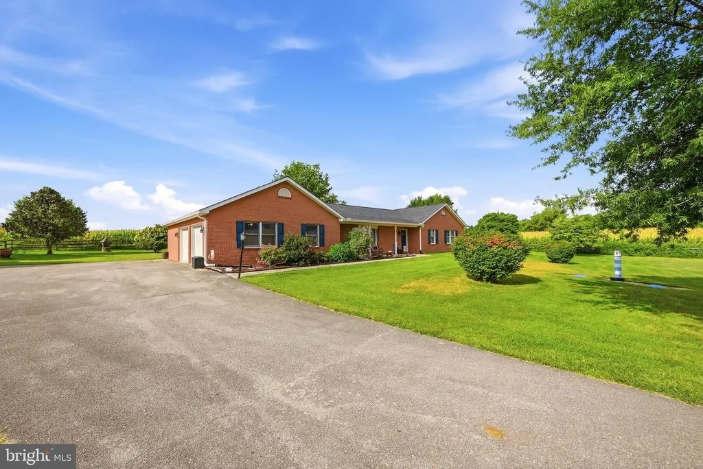 Photo of 17217 LAPPANS ROAD