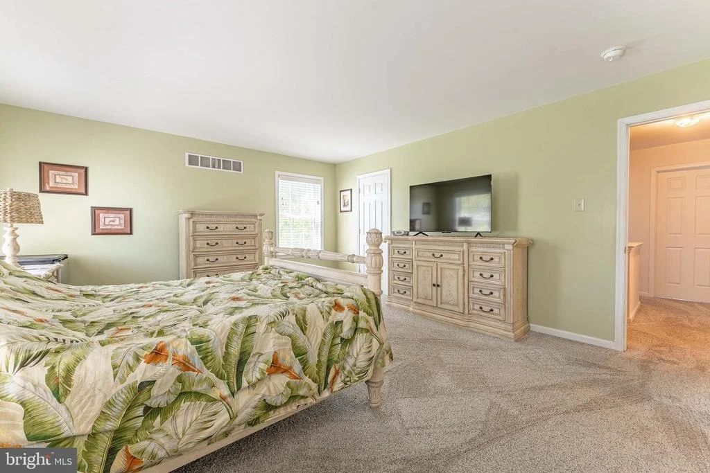 Photo of 209 W FORESTVIEW AVENUE