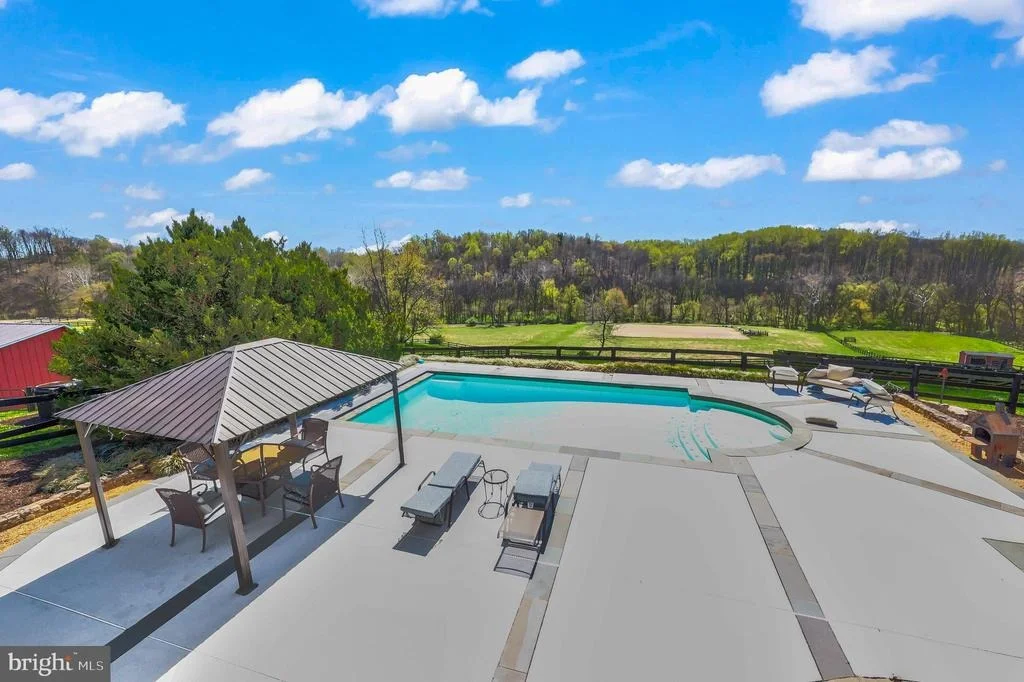 Photo of 9393 BRIAR LANE