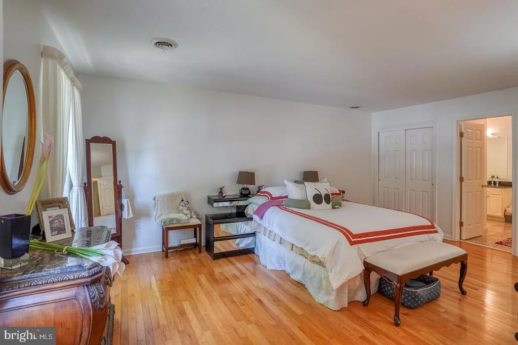 Photo of 305 PEBBLE VALLEY PLACE