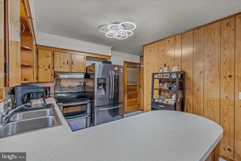 Photo of 1635 FAIRVIEW DRIVE