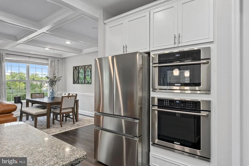 Photo of 821 BENTGRASS DRIVE