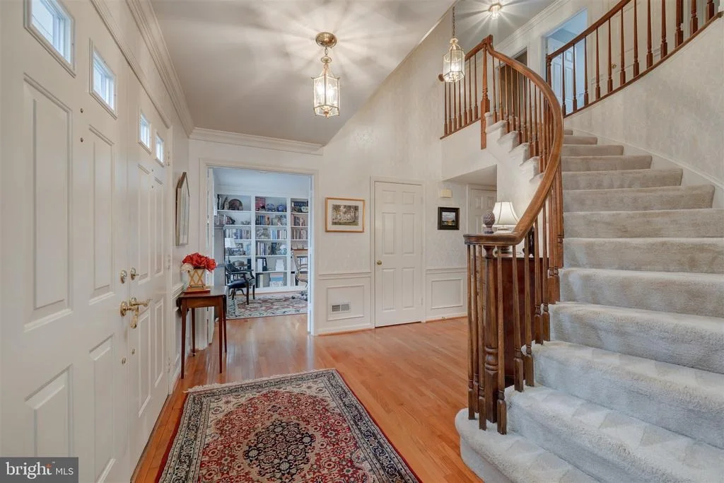 Photo of 7909 DEERLEE DRIVE