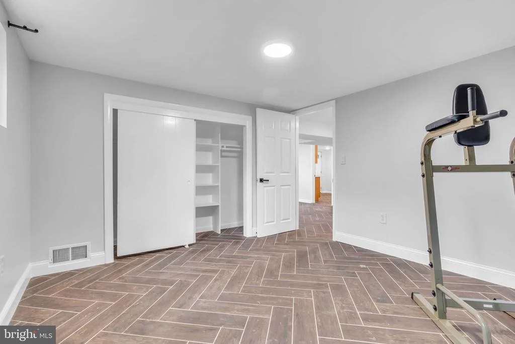Photo of 6809 BRADDOCK ROAD