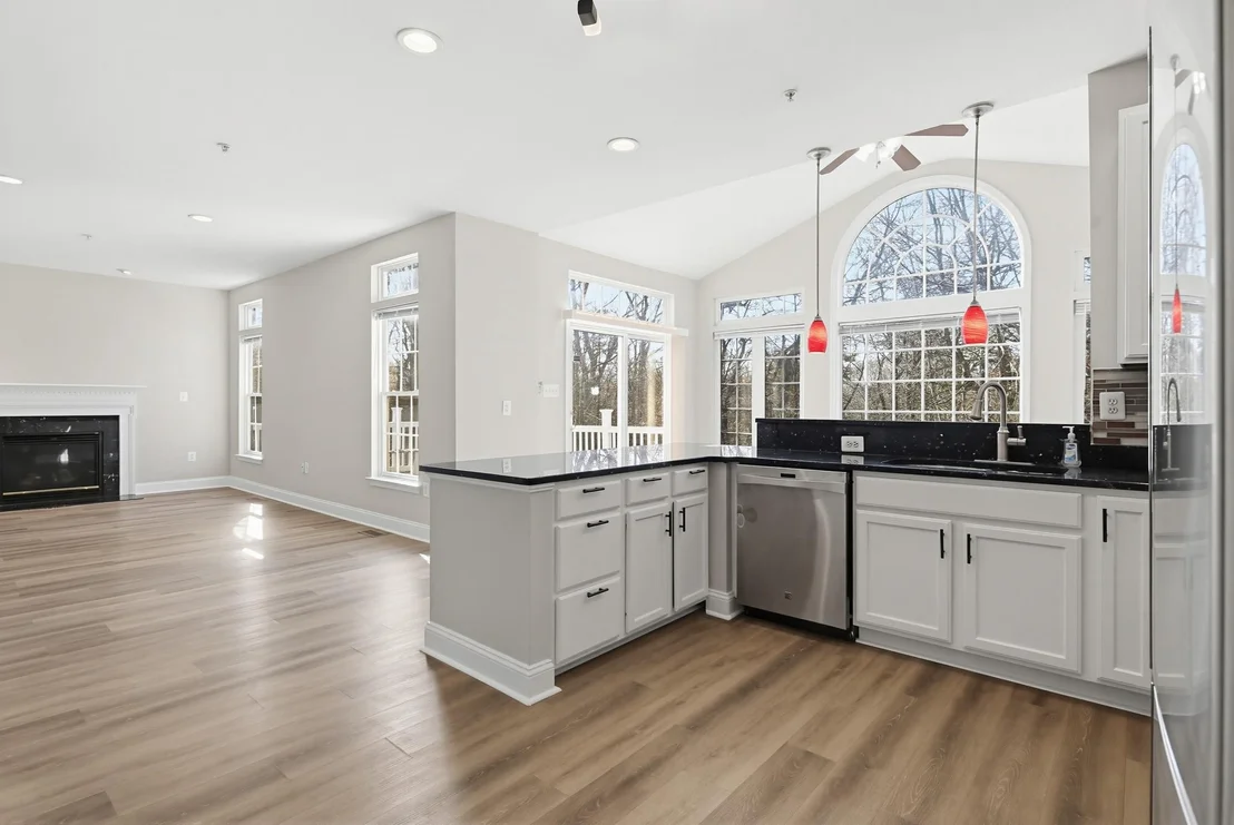 Photo of 14603 FARNHAM LANE