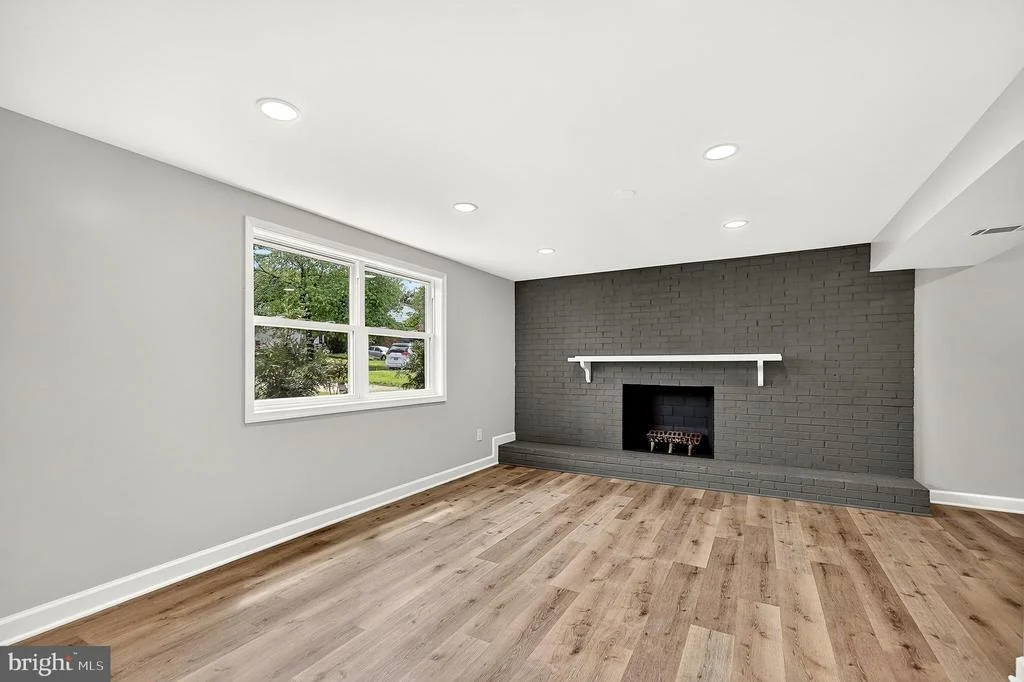 Photo of 4016 MAPLETON DRIVE