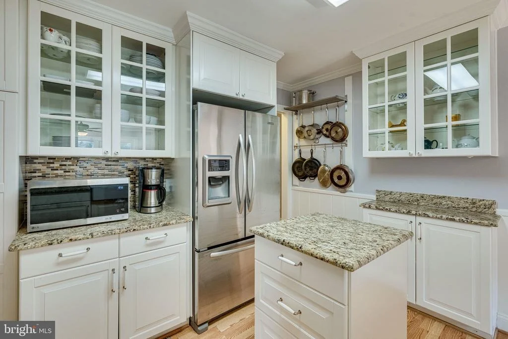 Photo of 8993 MEADOWVIEW DRIVE
