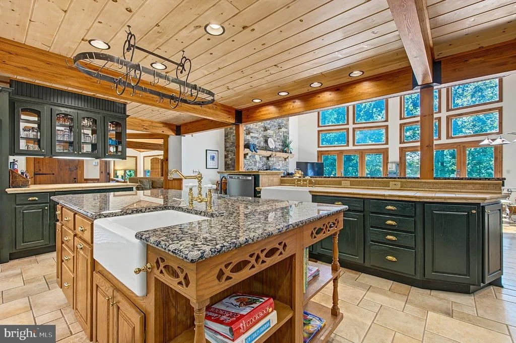 Photo of 2747 MARSH HILL ROAD