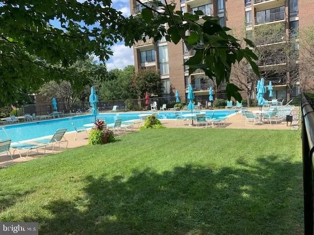Photo of Unit 4201 at 9909 BLUNDON DRIVE